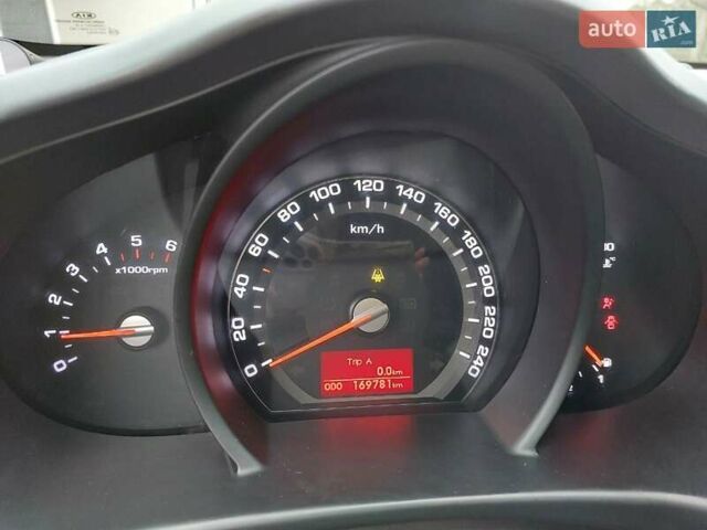 Белый Киа Sportage, объемом двигателя 1.69 л и пробегом 170 тыс. км за 11999 $, фото 24 на Automoto.ua