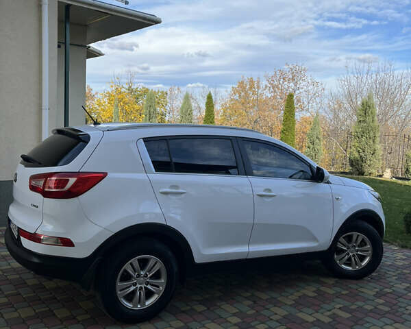 Кіа Sportage 2013 у Запоріжжя на Automoto.ua Білий Кіа Sportage, об'ємом двигуна 1.7 л та пробігом 163 тис. км за 12850 $, фото 21 на Automoto.ua