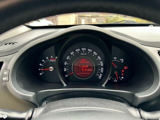 Белый Киа Sportage, объемом двигателя 1.7 л и пробегом 195 тыс. км за 12999 $, фото 13 на Automoto.ua