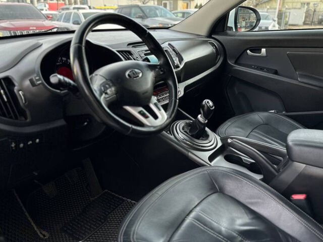 Белый Киа Sportage, объемом двигателя 1.6 л и пробегом 133 тыс. км за 15500 $, фото 8 на Automoto.ua