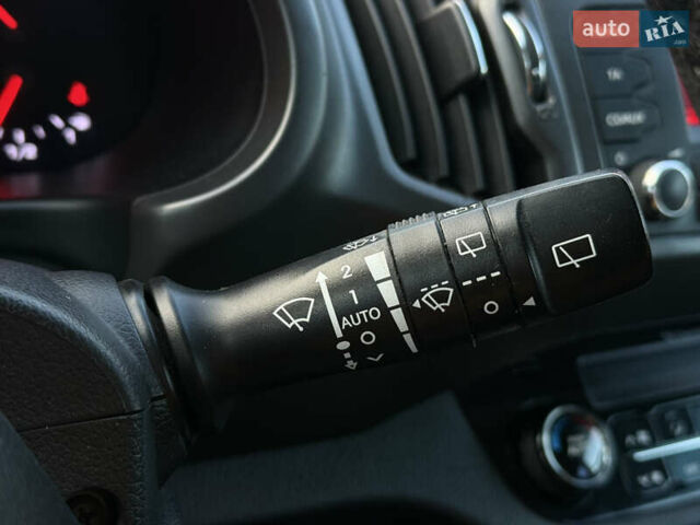 Киа Sportage 2013 в Одессе на Automoto.ua Белый Киа Sportage, объемом двигателя 2 л и пробегом 143 тыс. км за 12999 $, фото 20 на Automoto.ua