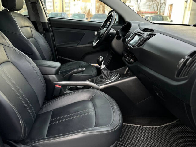 Белый Киа Sportage, объемом двигателя 1.6 л и пробегом 133 тыс. км за 15500 $, фото 20 на Automoto.ua