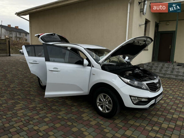 Кіа Sportage 2013 у Запоріжжя на Automoto.ua Білий Кіа Sportage, об'ємом двигуна 1.7 л та пробігом 163 тис. км за 12850 $, фото 36 на Automoto.ua
