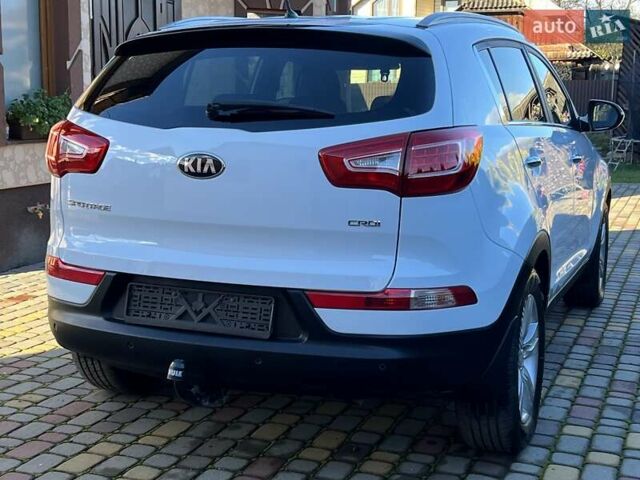 Білий Кіа Sportage, об'ємом двигуна 2 л та пробігом 223 тис. км за 14950 $, фото 15 на Automoto.ua