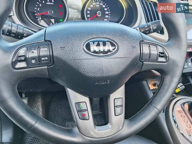 Белый Киа Sportage, объемом двигателя 0 л и пробегом 195 тыс. км за 15300 $, фото 11 на Automoto.ua