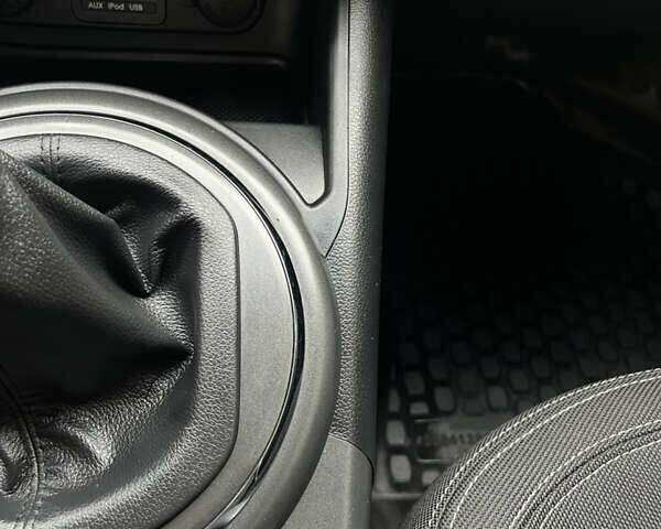 Кіа Sportage 2013 у Запоріжжя на Automoto.ua Білий Кіа Sportage, об'ємом двигуна 1.7 л та пробігом 163 тис. км за 12850 $, фото 72 на Automoto.ua