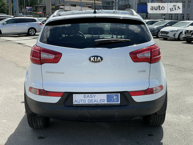 Білий Кіа Sportage, об'ємом двигуна 2 л та пробігом 191 тис. км за 16490 $, фото 5 на Automoto.ua