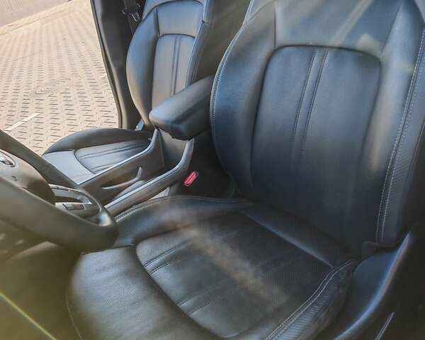 Белый Киа Sportage, объемом двигателя 0 л и пробегом 195 тыс. км за 15300 $, фото 29 на Automoto.ua