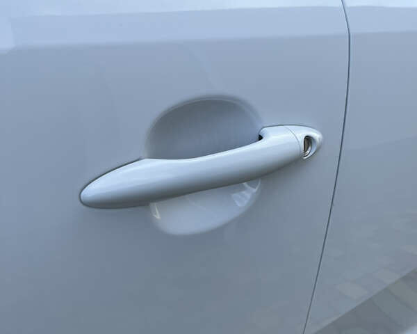 Кіа Sportage 2013 у Запоріжжя на Automoto.ua Білий Кіа Sportage, об'ємом двигуна 1.7 л та пробігом 163 тис. км за 12850 $, фото 6 на Automoto.ua