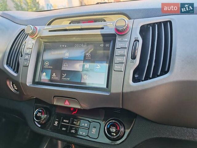 Белый Киа Sportage, объемом двигателя 0 л и пробегом 195 тыс. км за 15300 $, фото 34 на Automoto.ua