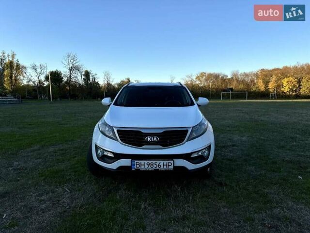 Белый Киа Sportage, объемом двигателя 1.69 л и пробегом 222 тыс. км за 12000 $, фото 19 на Automoto.ua