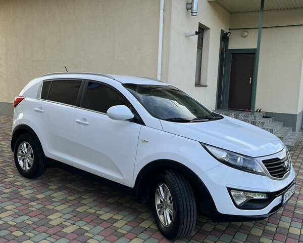 Кіа Sportage 2013 у Запоріжжя на Automoto.ua Білий Кіа Sportage, об'ємом двигуна 1.7 л та пробігом 163 тис. км за 12850 $, фото 14 на Automoto.ua