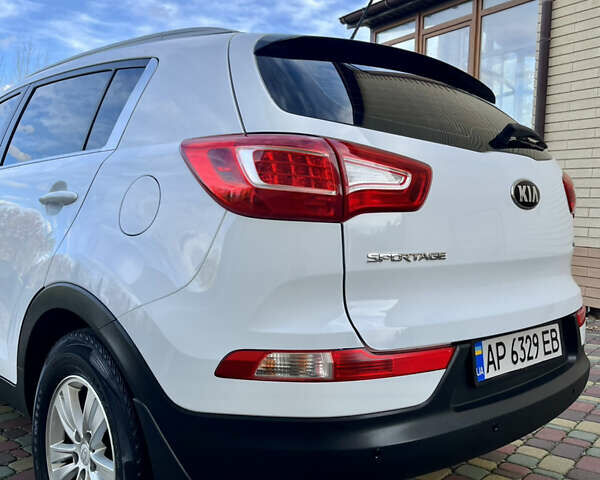 Кіа Sportage 2013 у Запоріжжя на Automoto.ua Білий Кіа Sportage, об'ємом двигуна 1.7 л та пробігом 163 тис. км за 12850 $, фото 25 на Automoto.ua