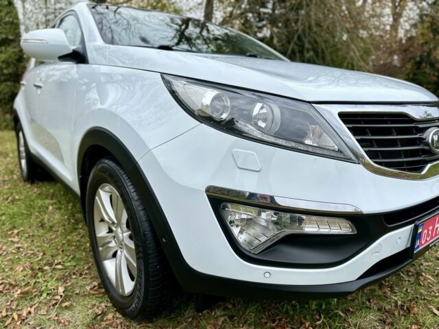 Белый Киа Sportage, объемом двигателя 1.7 л и пробегом 195 тыс. км за 12999 $, фото 11 на Automoto.ua