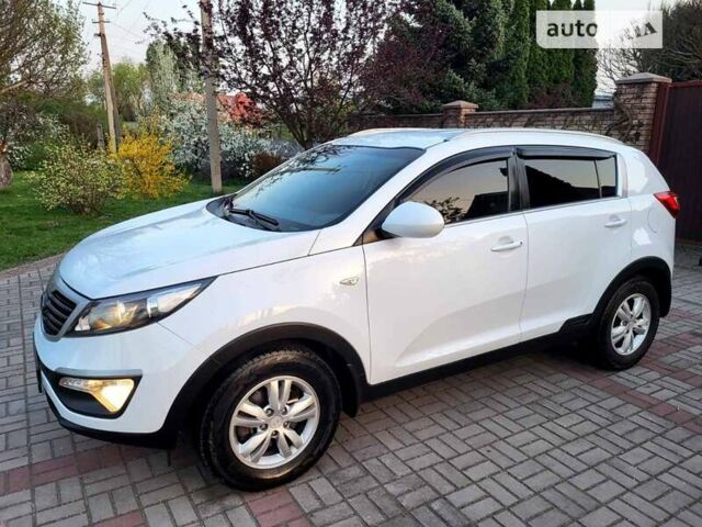 Белый Киа Sportage, объемом двигателя 1.69 л и пробегом 178 тыс. км за 12700 $, фото 11 на Automoto.ua