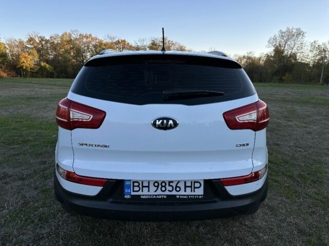 Білий Кіа Sportage, об'ємом двигуна 1.7 л та пробігом 223 тис. км за 12500 $, фото 10 на Automoto.ua
