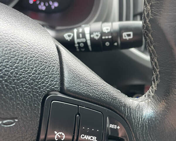 Білий Кіа Sportage, об'ємом двигуна 2 л та пробігом 234 тис. км за 13950 $, фото 18 на Automoto.ua