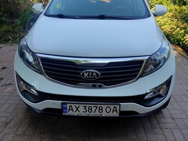 Белый Киа Sportage, объемом двигателя 1.7 л и пробегом 168 тыс. км за 13000 $, фото 3 на Automoto.ua