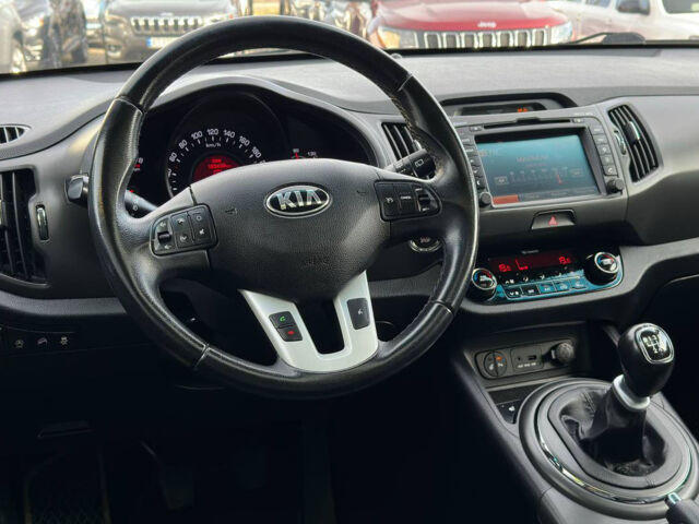 Белый Киа Sportage, объемом двигателя 1.6 л и пробегом 133 тыс. км за 15500 $, фото 12 на Automoto.ua