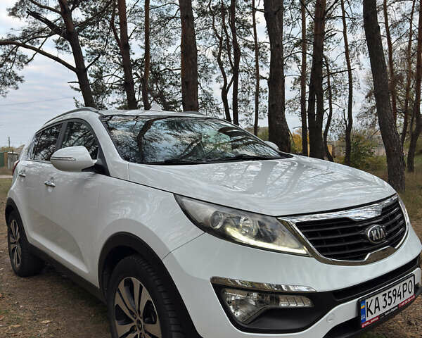 Білий Кіа Sportage, об'ємом двигуна 1.69 л та пробігом 222 тис. км за 12500 $, фото 1 на Automoto.ua