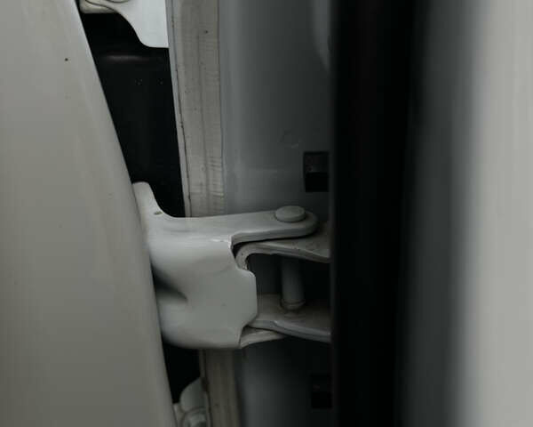 Кіа Sportage 2013 у Запоріжжя на Automoto.ua Білий Кіа Sportage, об'ємом двигуна 1.7 л та пробігом 163 тис. км за 12850 $, фото 90 на Automoto.ua