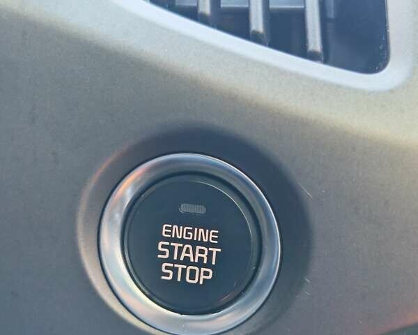 Белый Киа Sportage, объемом двигателя 0 л и пробегом 195 тыс. км за 15300 $, фото 25 на Automoto.ua