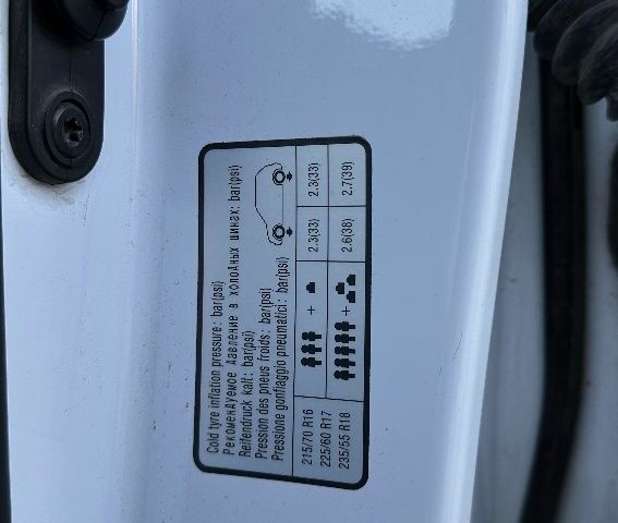 Білий Кіа Sportage, об'ємом двигуна 1.7 л та пробігом 223 тис. км за 12500 $, фото 23 на Automoto.ua