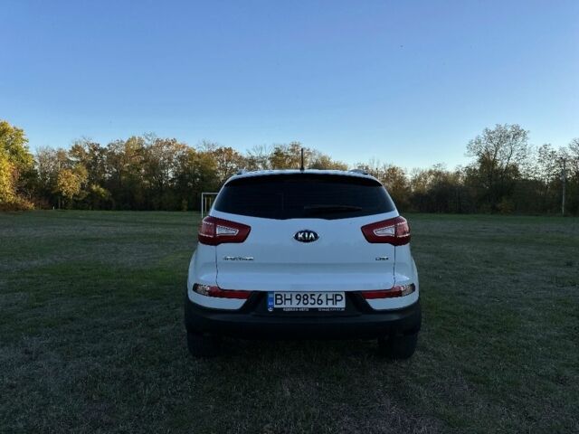 Білий Кіа Sportage, об'ємом двигуна 1.7 л та пробігом 223 тис. км за 12500 $, фото 3 на Automoto.ua