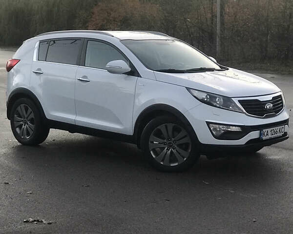 Киа Sportage 2013 в Киеве на Automoto.ua Белый Киа Sportage, объемом двигателя 2 л и пробегом 201 тыс. км за 13200 $, фото 2 на Automoto.ua