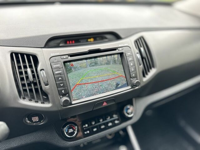 Белый Киа Sportage, объемом двигателя 1.7 л и пробегом 195 тыс. км за 12999 $, фото 12 на Automoto.ua