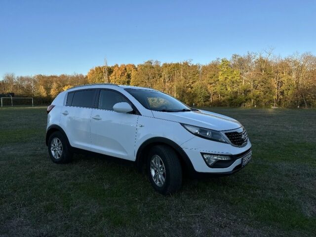 Білий Кіа Sportage, об'ємом двигуна 1.7 л та пробігом 223 тис. км за 12500 $, фото 5 на Automoto.ua