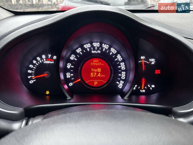Белый Киа Sportage, объемом двигателя 2 л и пробегом 179 тыс. км за 13000 $, фото 9 на Automoto.ua