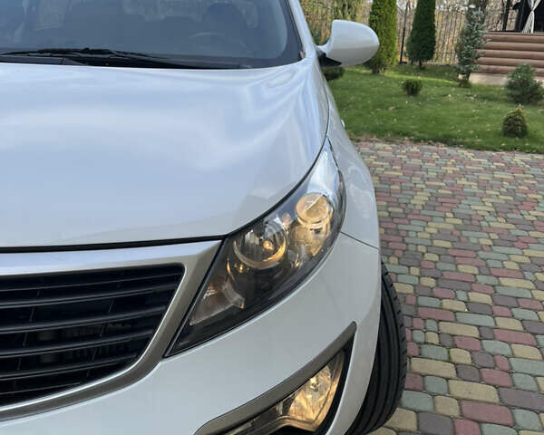 Кіа Sportage 2013 у Запоріжжя на Automoto.ua Білий Кіа Sportage, об'ємом двигуна 1.7 л та пробігом 163 тис. км за 12850 $, фото 9 на Automoto.ua