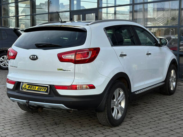 Белый Киа Sportage, объемом двигателя 1.6 л и пробегом 133 тыс. км за 15500 $, фото 5 на Automoto.ua