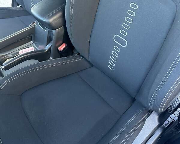 Белый Киа Sportage, объемом двигателя 2 л и пробегом 157 тыс. км за 13800 $, фото 22 на Automoto.ua