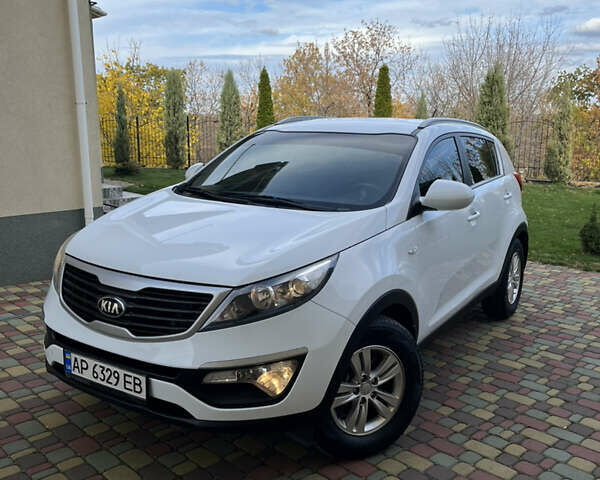 Кіа Sportage 2013 у Запоріжжя на Automoto.ua Білий Кіа Sportage, об'ємом двигуна 1.7 л та пробігом 163 тис. км за 12850 $, фото 7 на Automoto.ua
