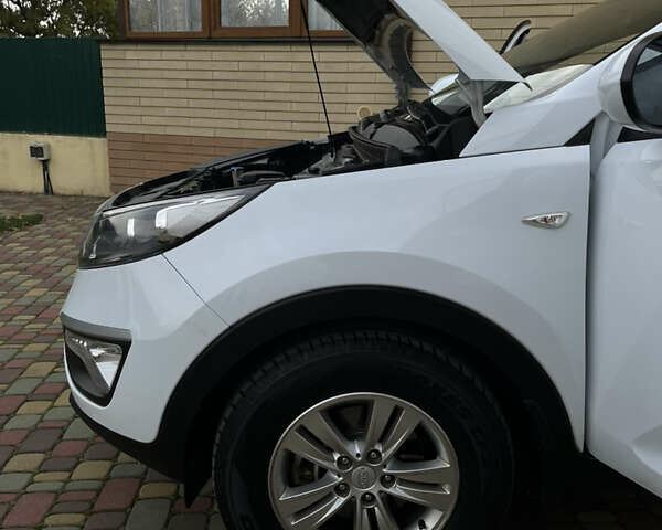 Кіа Sportage 2013 у Запоріжжя на Automoto.ua Білий Кіа Sportage, об'ємом двигуна 1.7 л та пробігом 163 тис. км за 12850 $, фото 33 на Automoto.ua