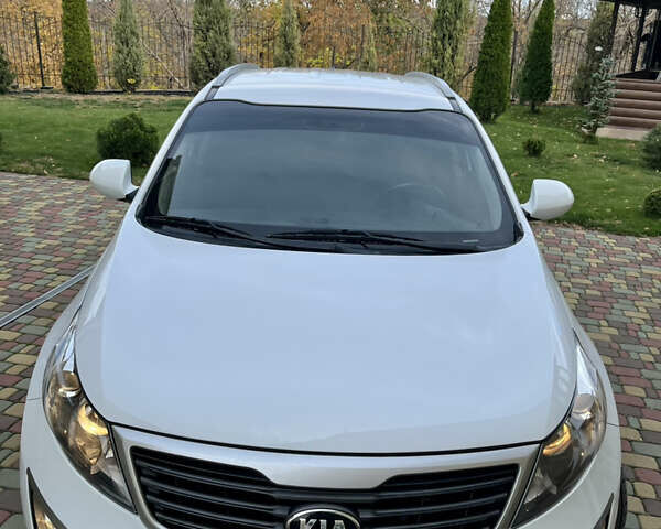 Кіа Sportage 2013 у Запоріжжя на Automoto.ua Білий Кіа Sportage, об'ємом двигуна 1.7 л та пробігом 163 тис. км за 12850 $, фото 24 на Automoto.ua