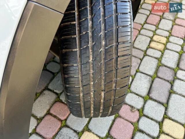 Білий Кіа Sportage, об'ємом двигуна 2 л та пробігом 223 тис. км за 14950 $, фото 117 на Automoto.ua