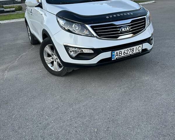 Білий Кіа Sportage, об'ємом двигуна 2 л та пробігом 156 тис. км за 13700 $, фото 5 на Automoto.ua
