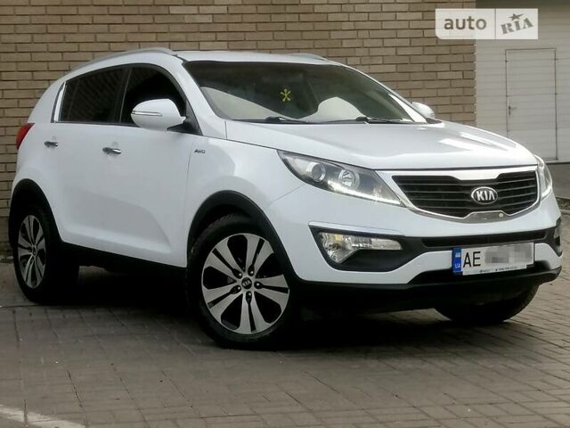 Белый Киа Sportage, объемом двигателя 2 л и пробегом 102 тыс. км за 13800 $, фото 5 на Automoto.ua