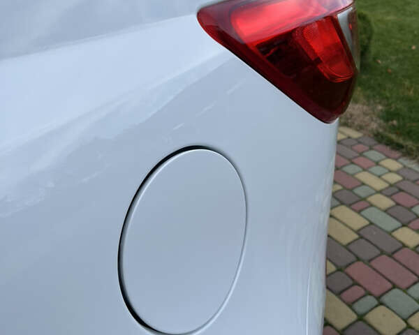 Кіа Sportage 2013 у Запоріжжя на Automoto.ua Білий Кіа Sportage, об'ємом двигуна 1.7 л та пробігом 163 тис. км за 12850 $, фото 29 на Automoto.ua