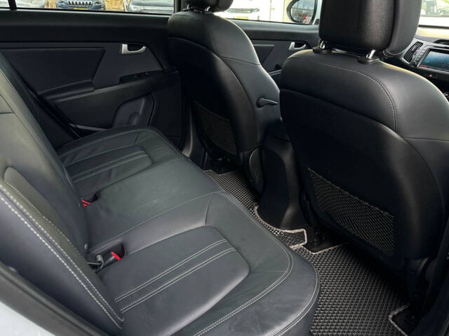 Белый Киа Sportage, объемом двигателя 1.6 л и пробегом 133 тыс. км за 15500 $, фото 24 на Automoto.ua