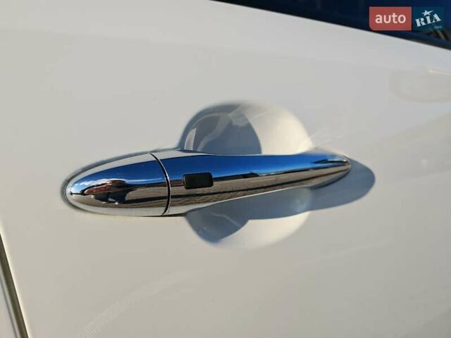 Белый Киа Sportage, объемом двигателя 0 л и пробегом 195 тыс. км за 15300 $, фото 40 на Automoto.ua