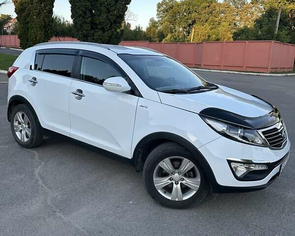 Білий Кіа Sportage, об'ємом двигуна 2 л та пробігом 156 тис. км за 13700 $, фото 6 на Automoto.ua