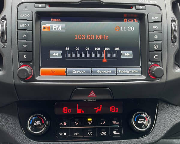 Білий Кіа Sportage, об'ємом двигуна 2 л та пробігом 234 тис. км за 13950 $, фото 16 на Automoto.ua