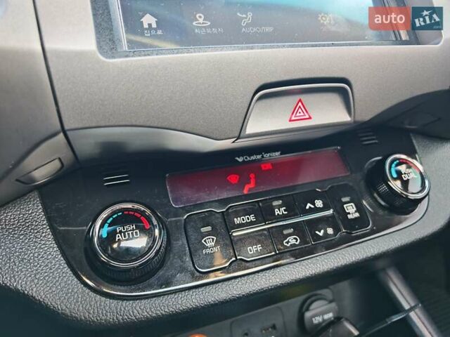 Белый Киа Sportage, объемом двигателя 0 л и пробегом 195 тыс. км за 15300 $, фото 20 на Automoto.ua