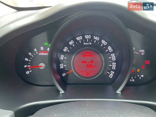 Білий Кіа Sportage, об'ємом двигуна 2 л та пробігом 234 тис. км за 13950 $, фото 13 на Automoto.ua