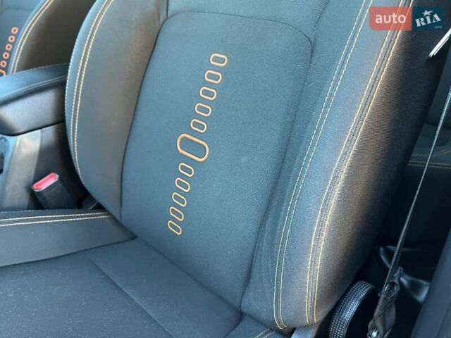 Білий Кіа Sportage, об'ємом двигуна 2 л та пробігом 223 тис. км за 14950 $, фото 74 на Automoto.ua