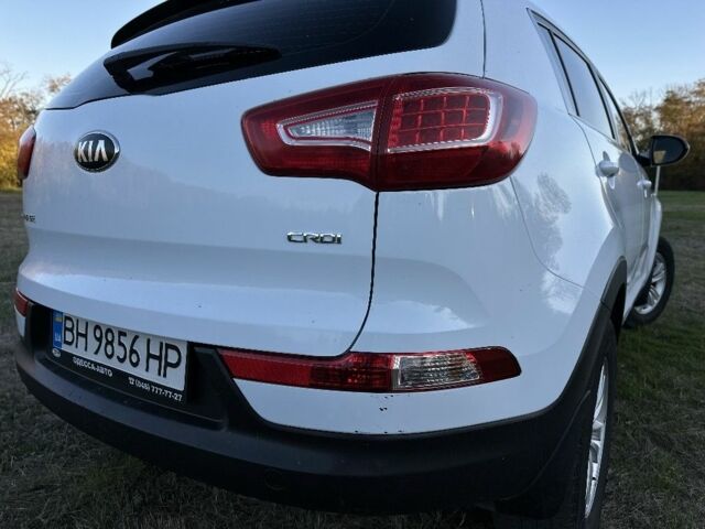 Білий Кіа Sportage, об'ємом двигуна 1.7 л та пробігом 223 тис. км за 12500 $, фото 11 на Automoto.ua